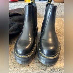 2976 SMOOTH LEATHER PLATFORM CHELSEA BOOTS